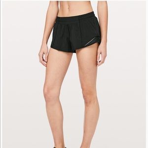 Lululemon Hotty Hot Short
